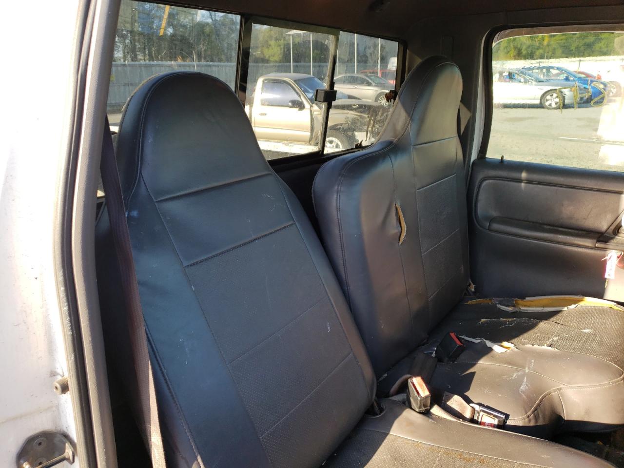 Photo 6 from auction – 2002 FORD RANGER with VIN 1FTYR10D22PA95916