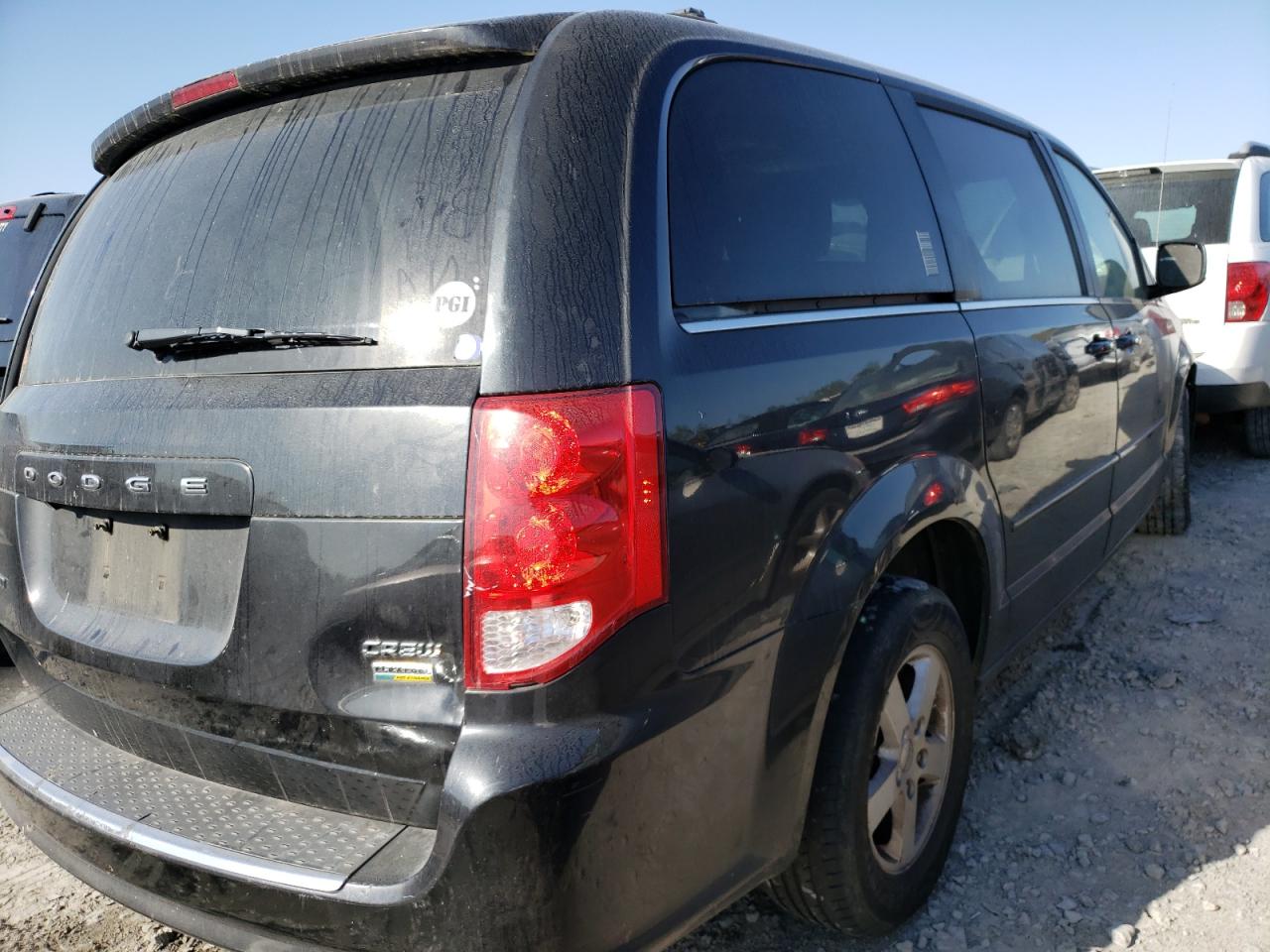 Photo 4 from auction – 2011 DODGE GRAND CARA with VIN 2D4RN5DG3BR661630