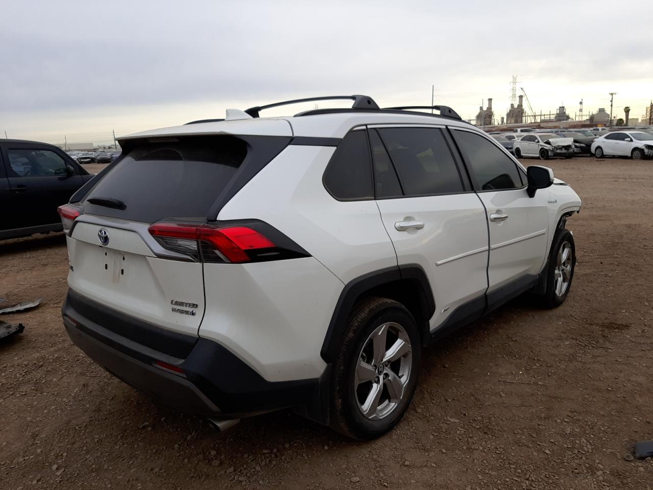 Photo 4 from auction – 2020 TOYOTA RAV4 LIMIT with VIN 2T3DWRFV3LW087223