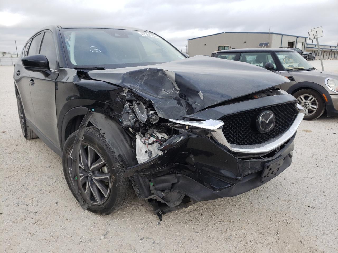Photo 9 from auction – 2018 MAZDA CX-5 TOURI with VIN JM3KFACM2J0345163