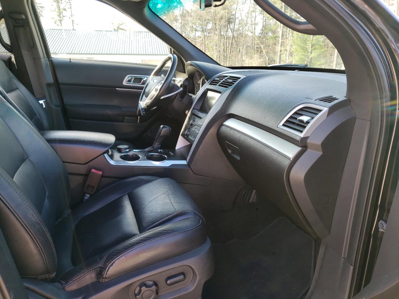 Фото 5 с аукциона – 2013 FORD EXPLORER X с VIN 1FM5K8D84DGA02888