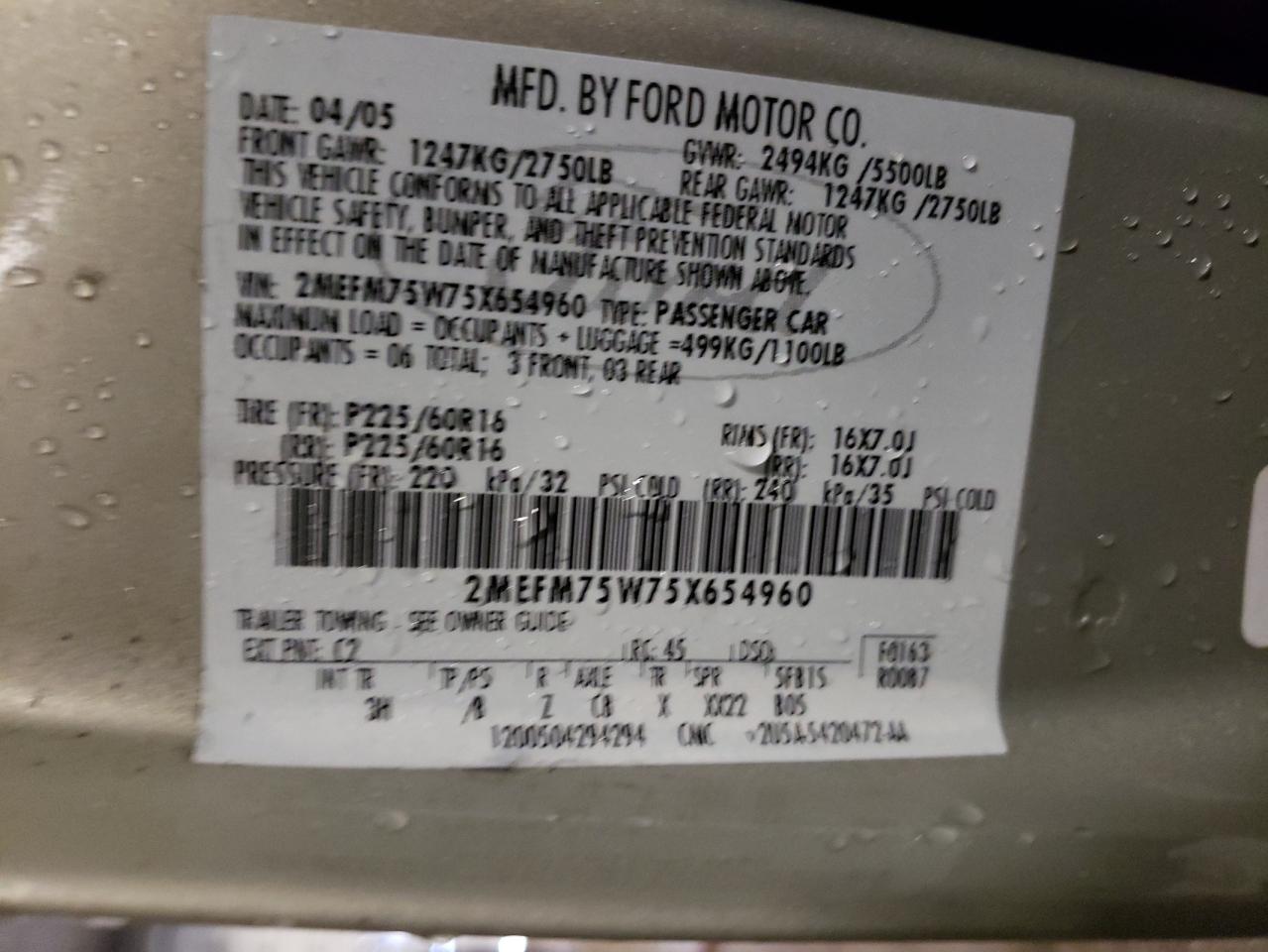 Photo 10 from auction – 2005 MERCURY GRAND MARQ with VIN 2MEFM75W75X654960