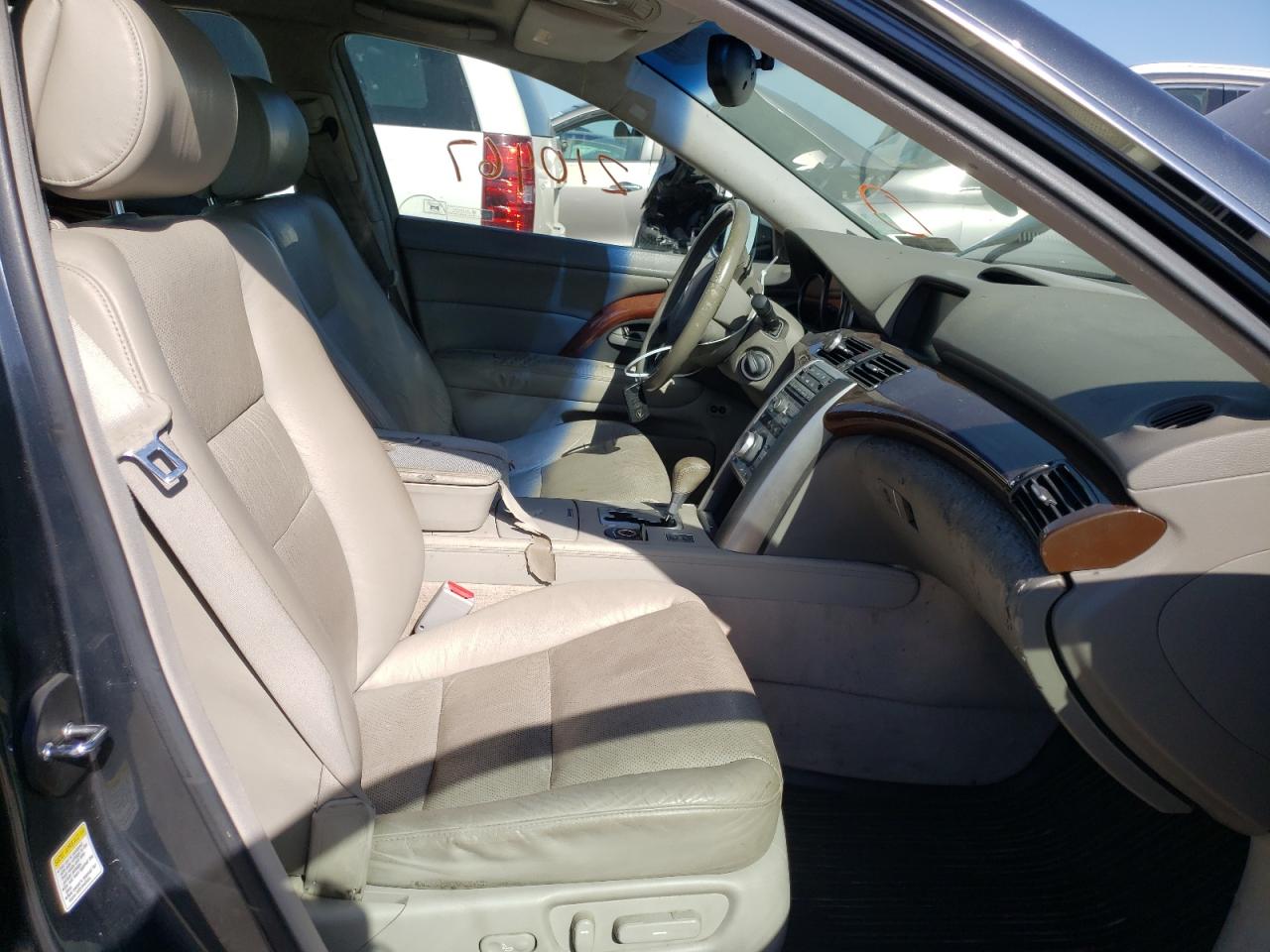 Photo 5 from auction – 2007 ACURA RL with VIN JH4KB16607C004125