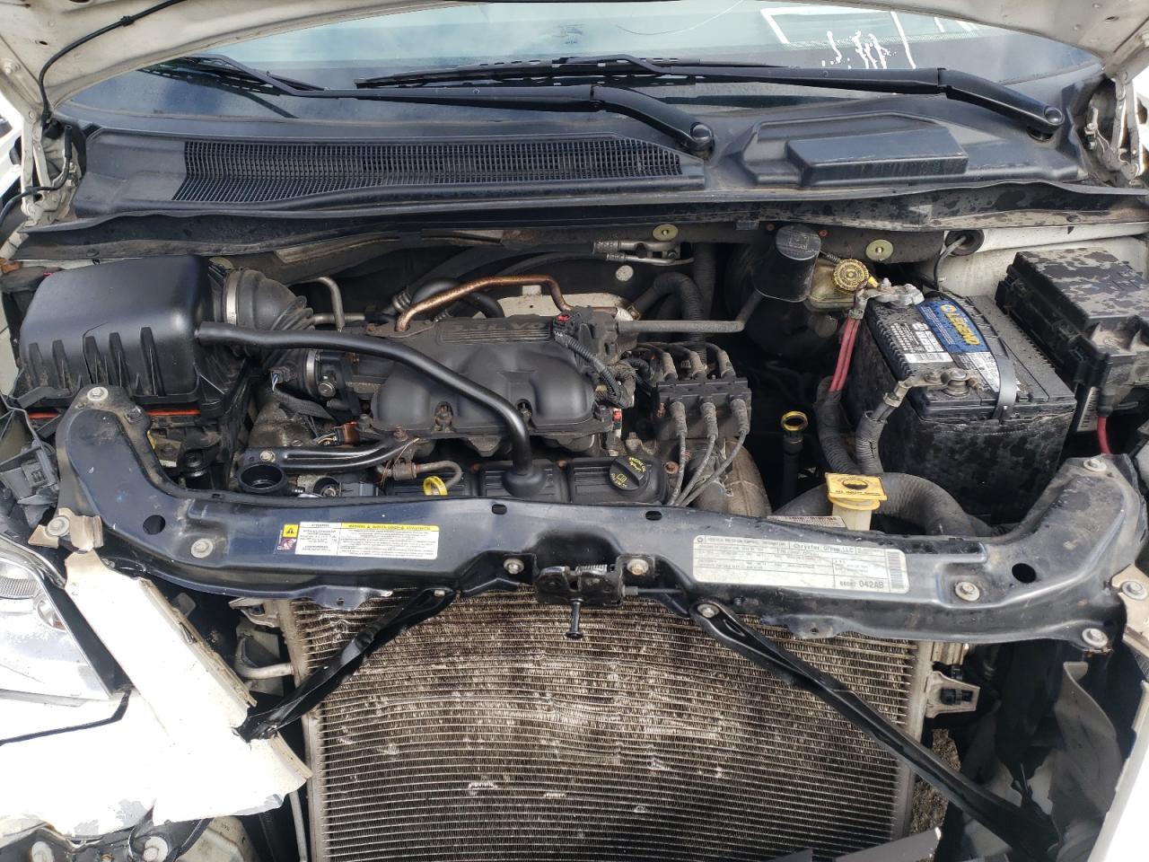 Photo 7 from auction – 2010 CHRYSLER TOWN & COU with VIN 2A4RR4DE1AR149528