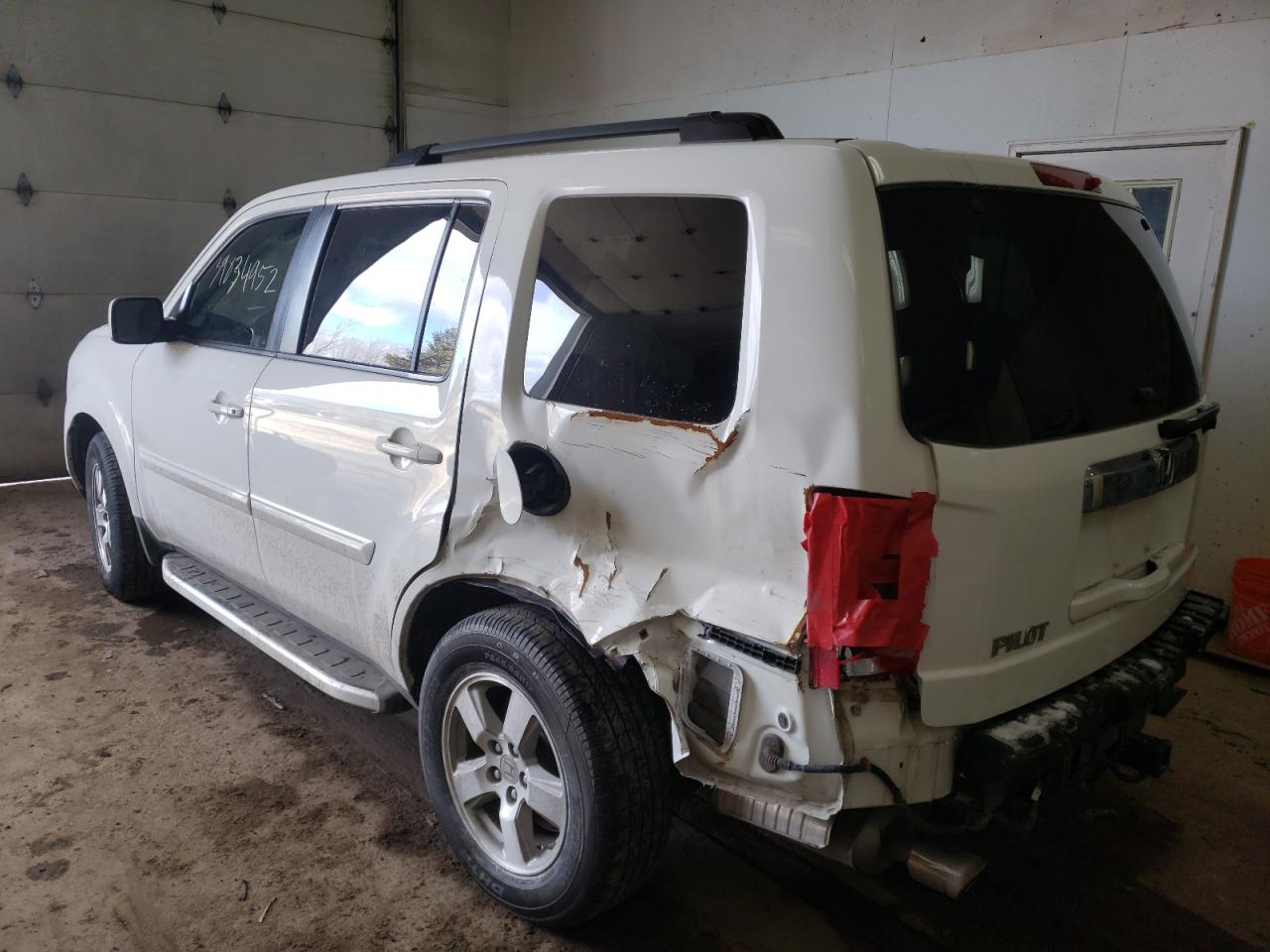 Photo 3 from auction – 2011 HONDA PILOT EXLN with VIN 5FNYF3H75BB033956