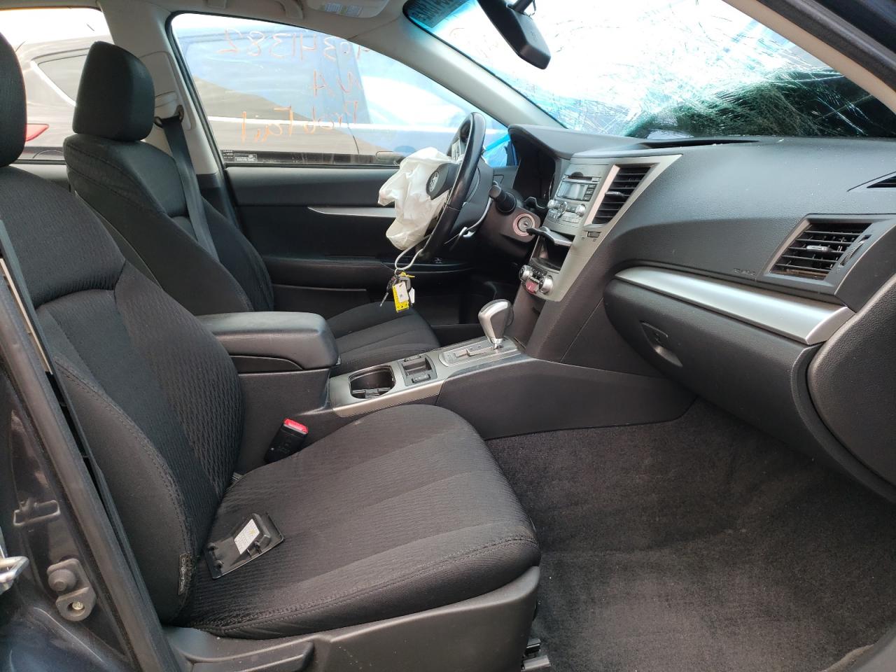 Foto 5 de la subasta – 2010 SUBARU LEGACY 2.5 con VIN 4S3BMCH68A3228075