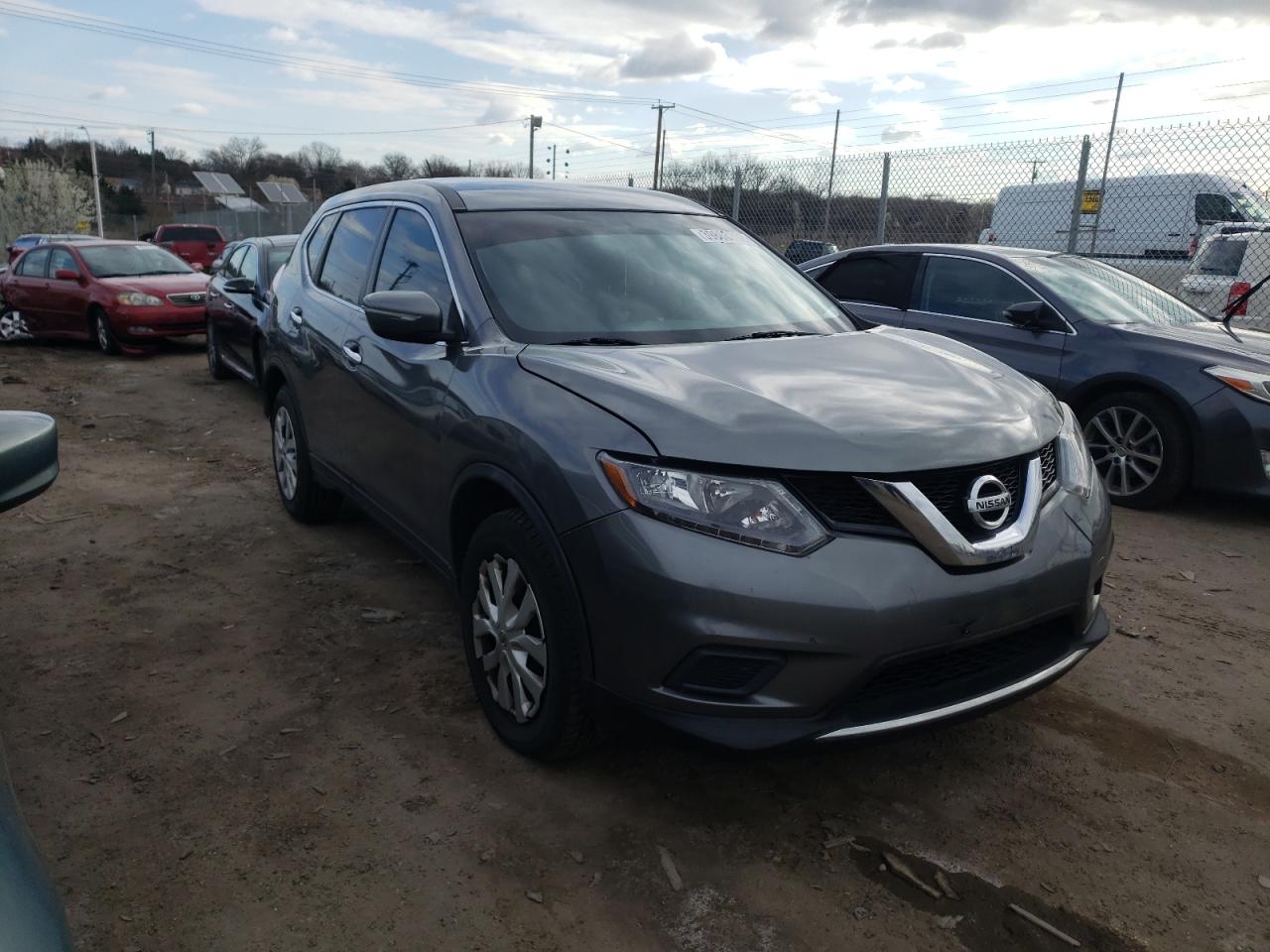 NISSAN ROGUE S 2015 with VIN KNMAT2MV4FP503818 - Photo from auction