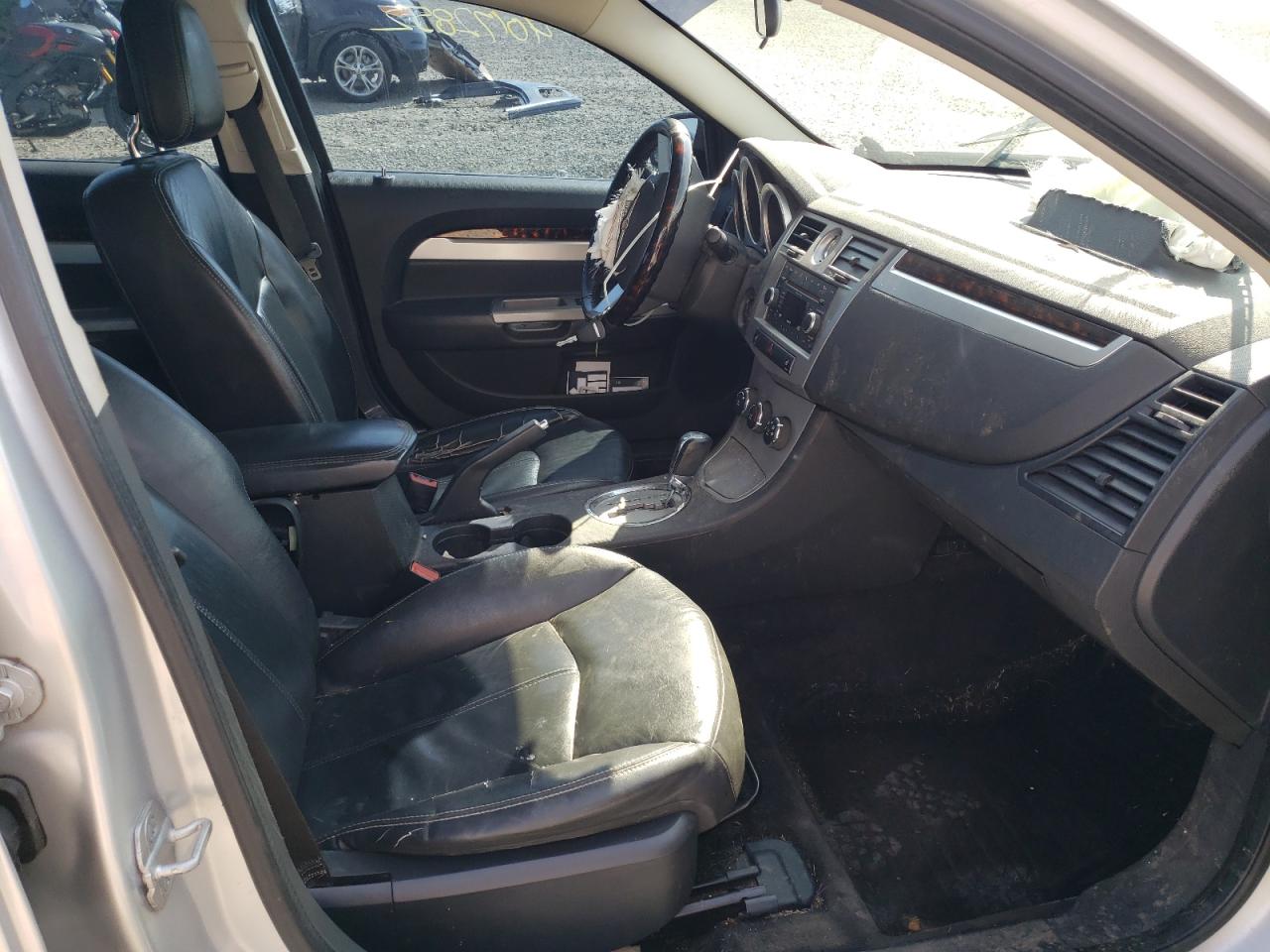 Photo 5 from auction – 2010 CHRYSLER SEBRING LI with VIN 1C3CC5FD3AN158188