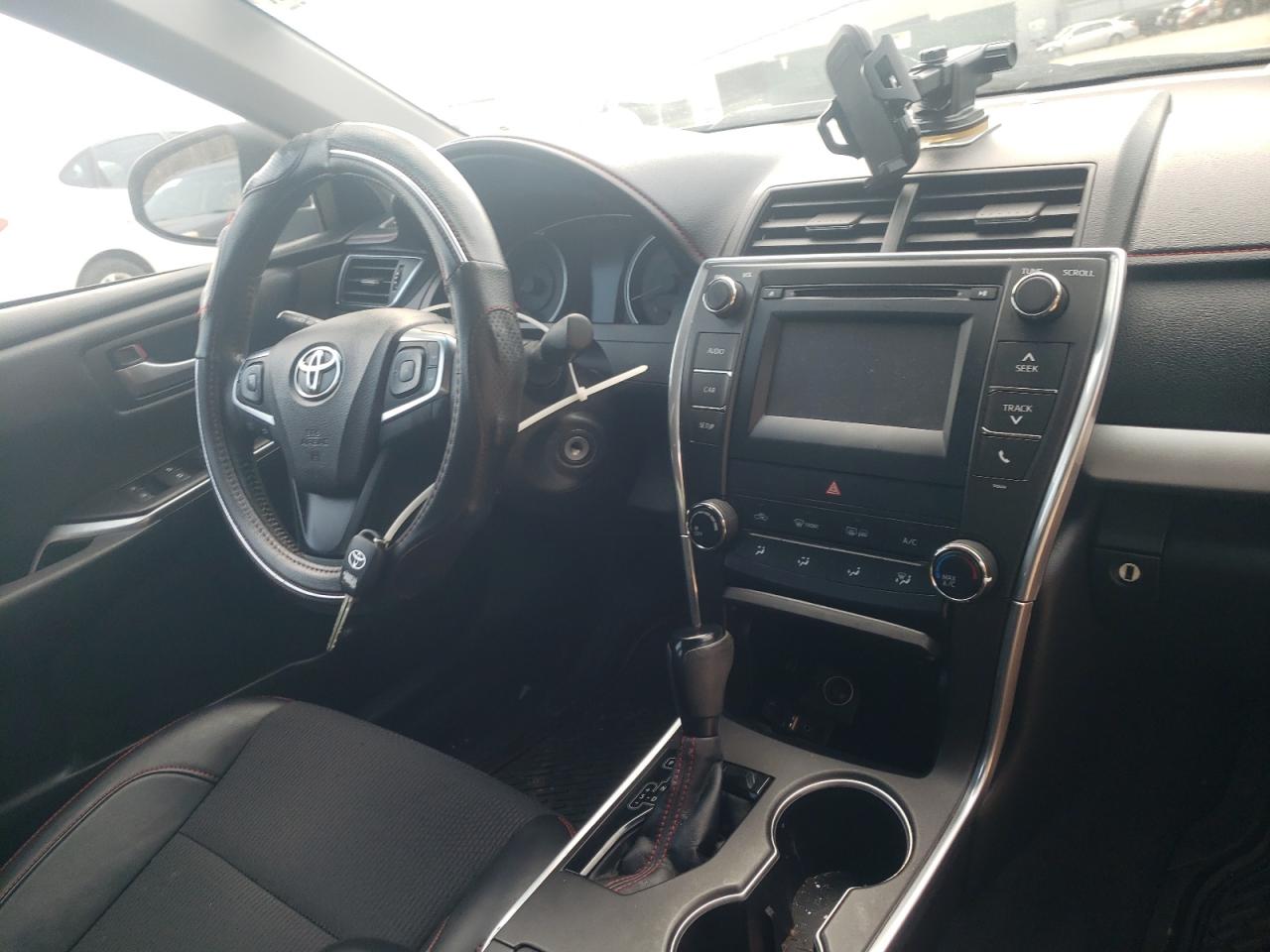 Photo 9 from auction – 2017 TOYOTA CAMRY LE with VIN 4T1BF1FK4HU675016