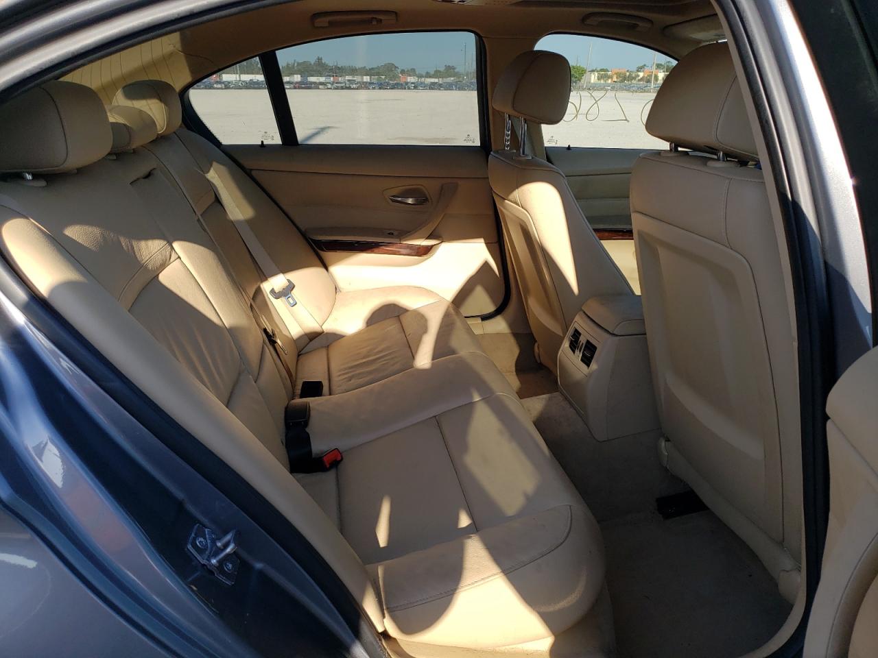 Photo 6 from auction – 2011 BMW 328 XI SUL with VIN WBAPK5C54BF123715