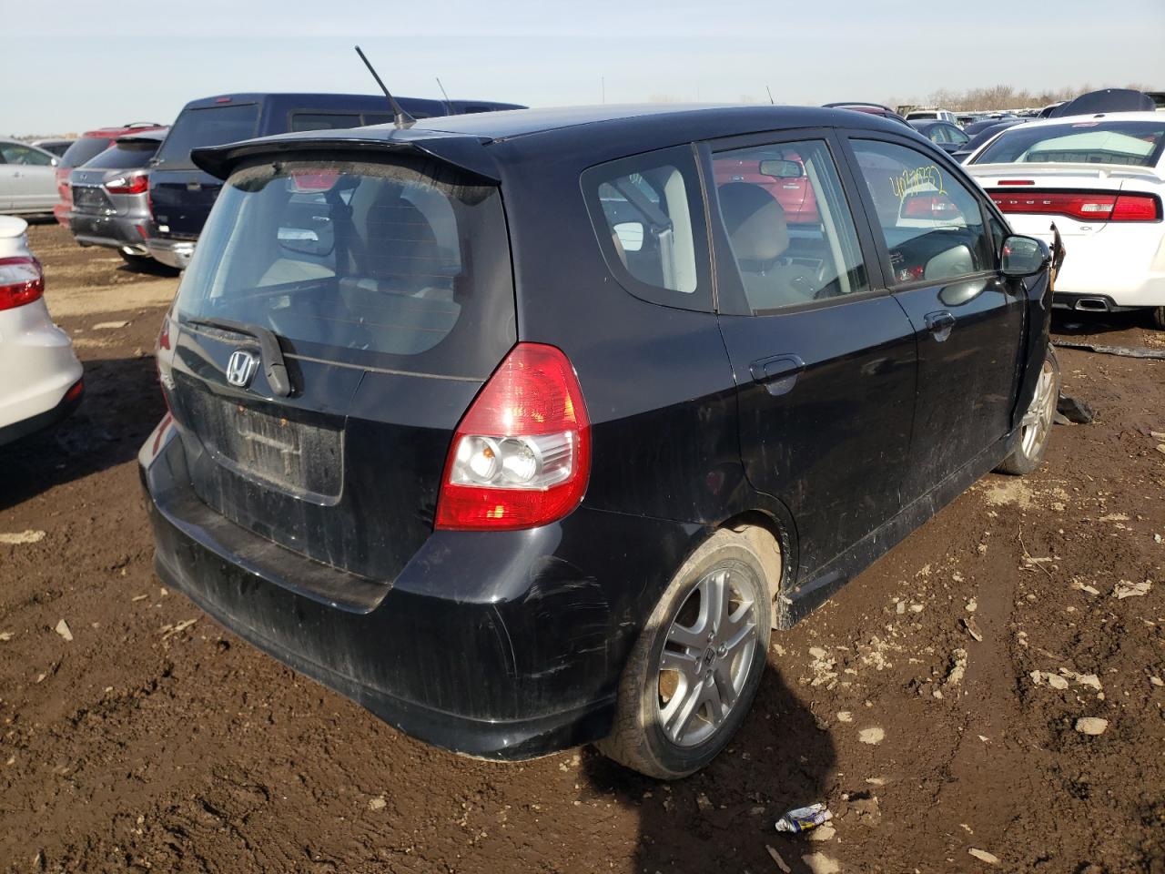 Photo 4 from auction – 2007 HONDA FIT S with VIN JHMGD38647S048112