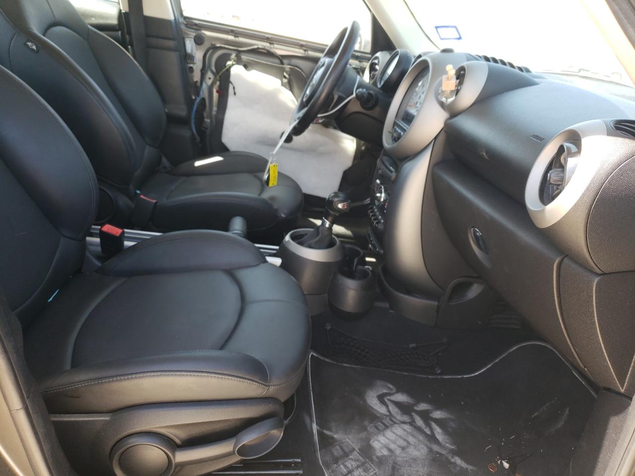 Photo 5 from auction – 2011 MINI COOPER S C with VIN WMWZC3C56BWL80644