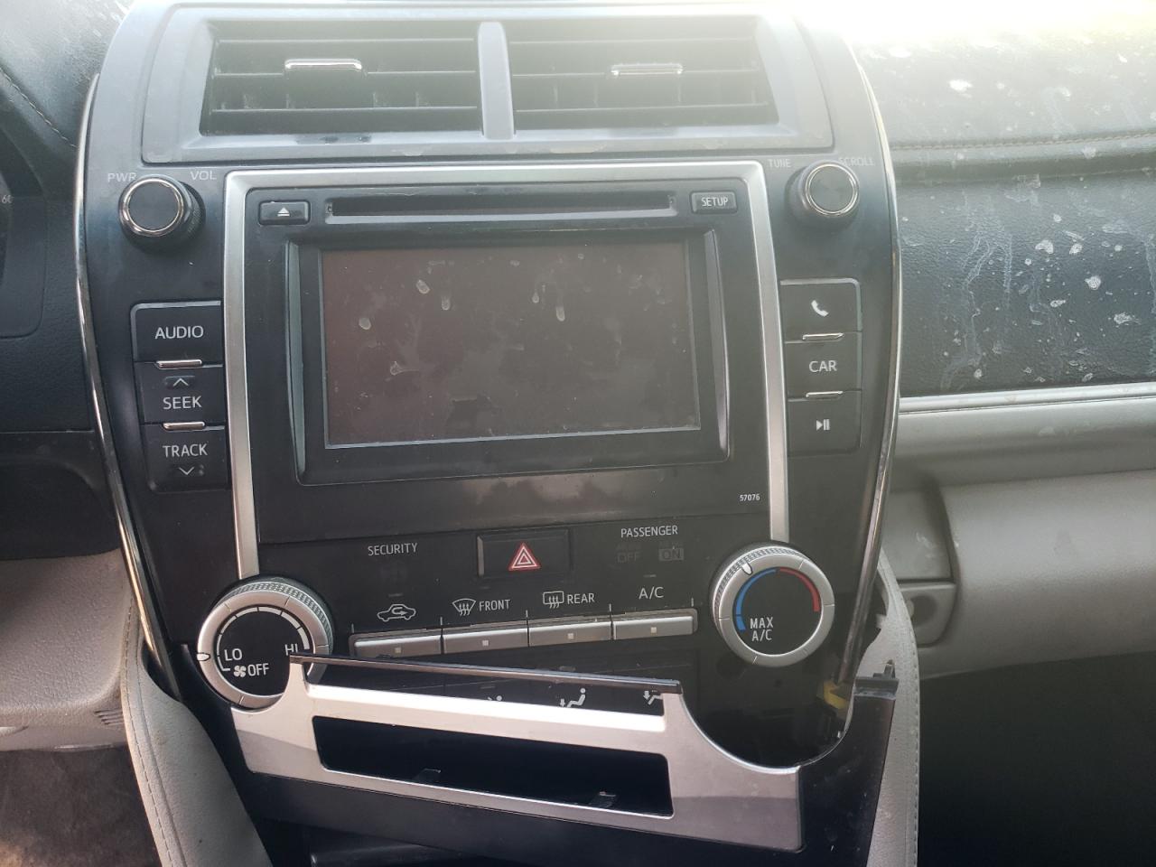Photo 9 from auction – 2014 TOYOTA CAMRY L with VIN 4T4BF1FK9ER343610