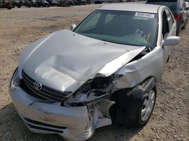 Photo 9 from auction – 2004 TOYOTA CAMRY LE with VIN 4T1BE32KX4U829596