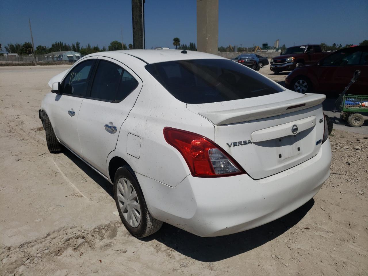 Photo 3 from auction – 2013 NISSAN VERSA S with VIN 3N1CN7AP7DL864865