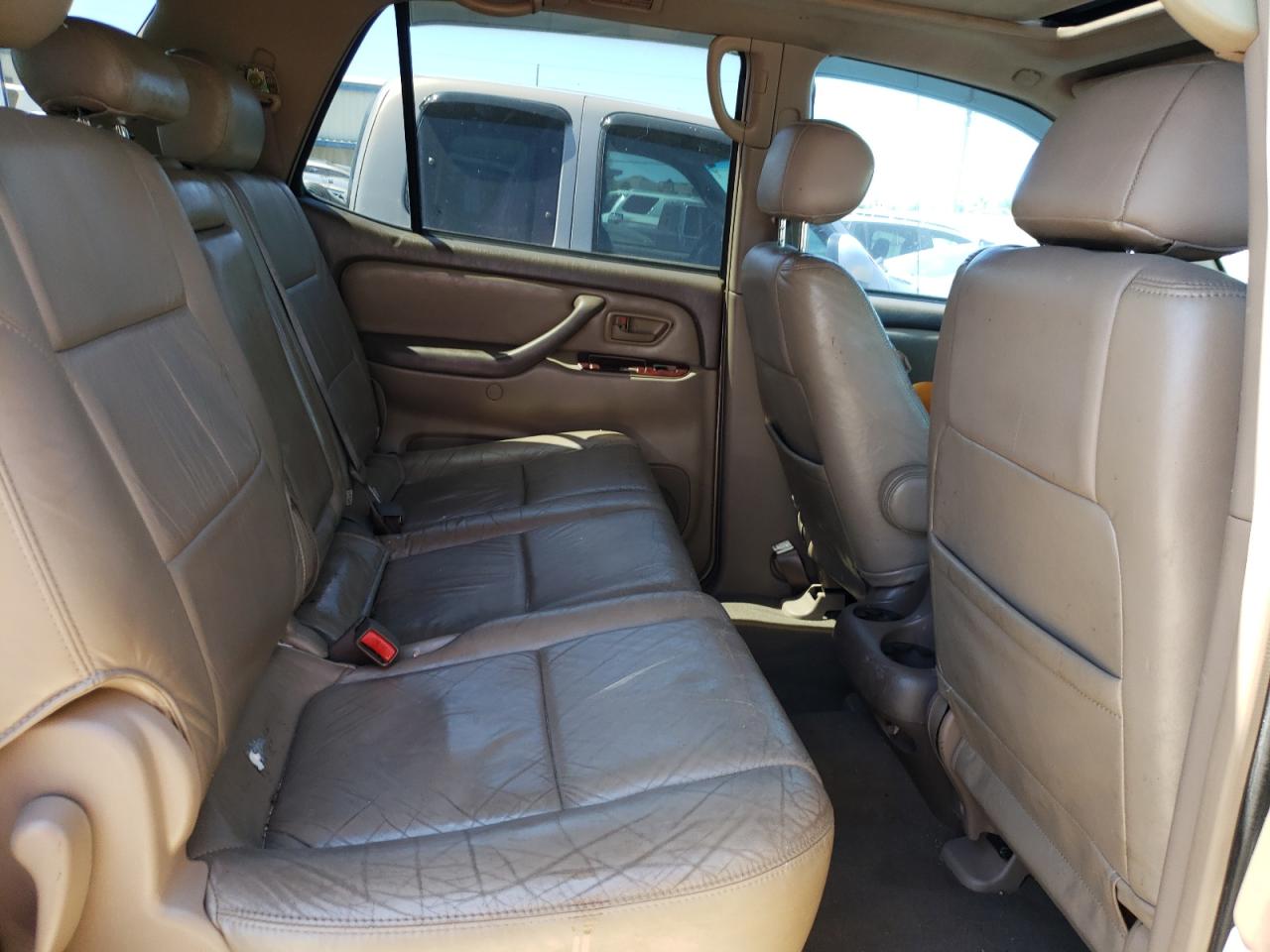 Photo 6 from auction – 2002 TOYOTA SEQUOIA SR with VIN 5TDZT34A42S058499