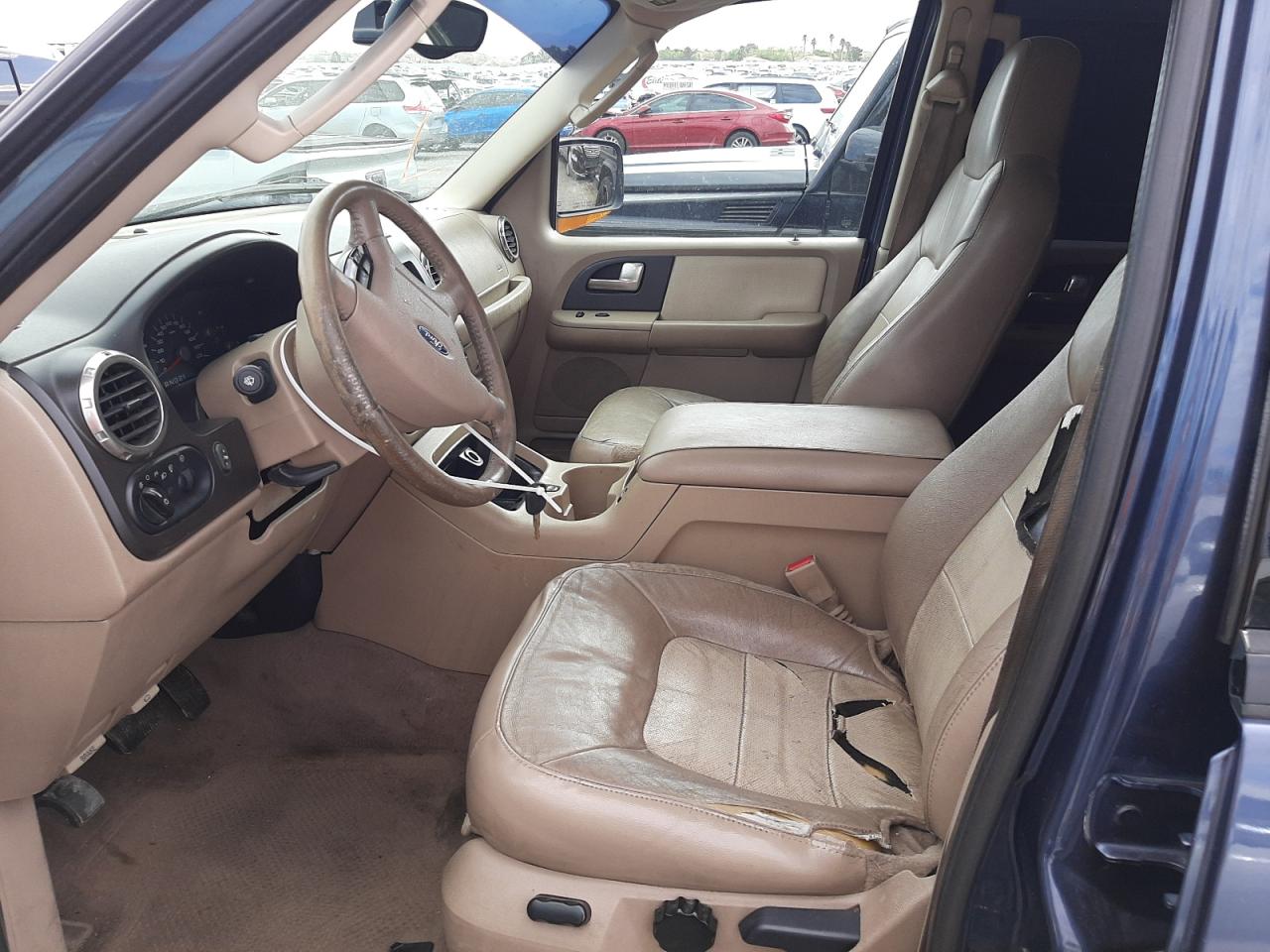 Photo 5 from auction – 2004 FORD EXPEDITION with VIN 1FMFU18L34LB39249