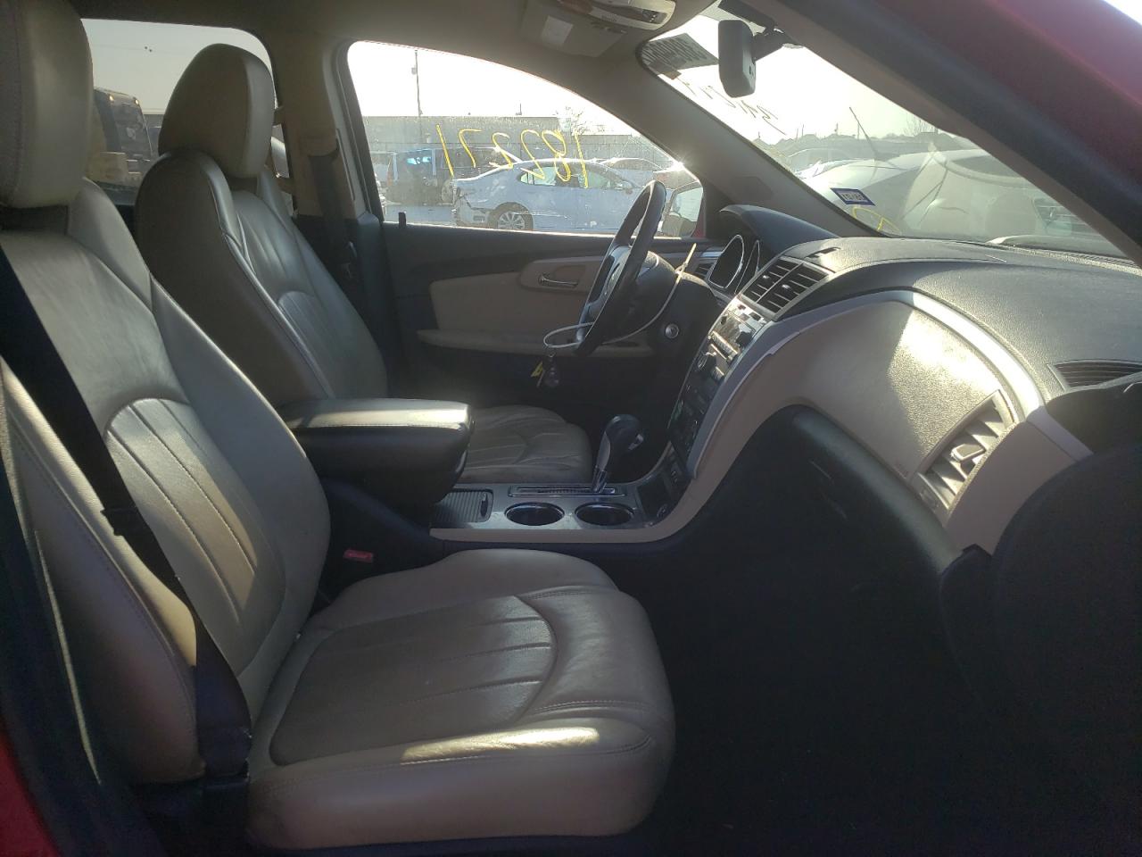 Photo 5 from auction – 2012 CHEVROLET TRAVERSE L with VIN 1GNKRLED4CJ391249