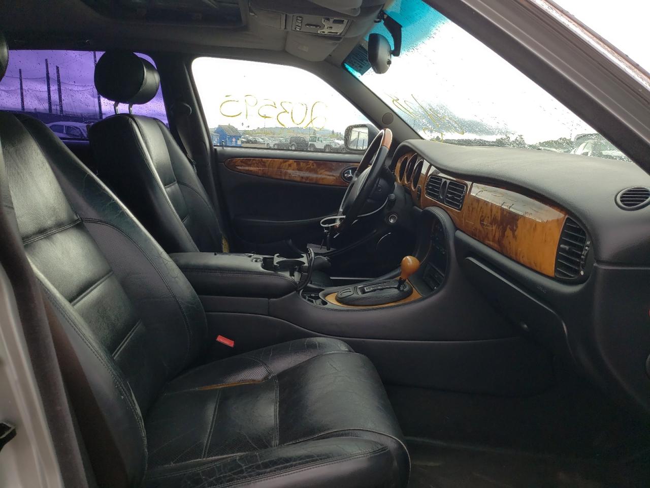 Photo 5 from auction – 1999 JAGUAR XJR with VIN SAJPD1841XC867837