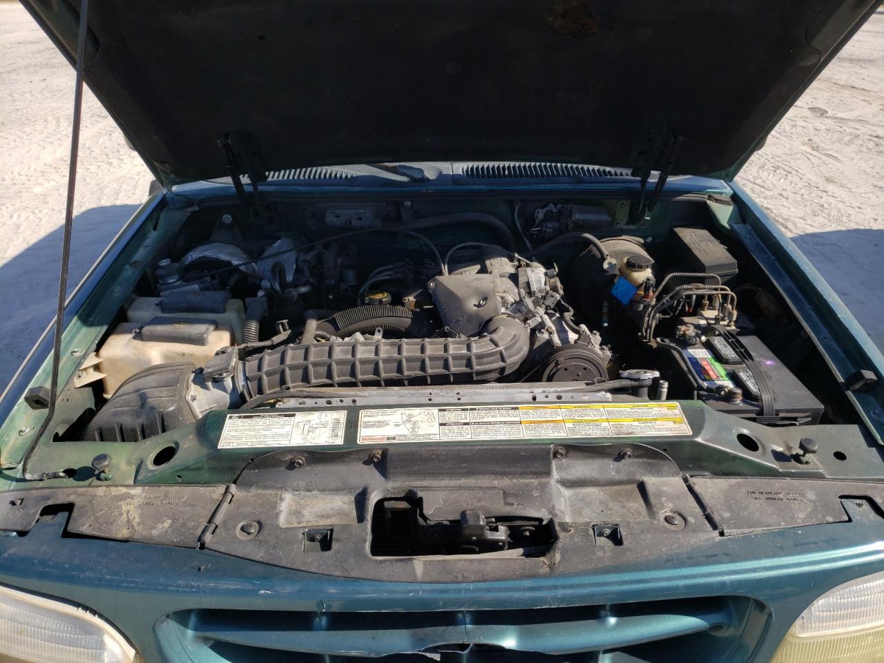 Photo 7 from auction – 1998 FORD EXPLORER with VIN 1FMYU22X3WUC83083