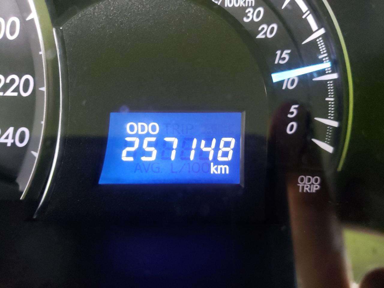 Photo 8 from auction – 2014 TOYOTA CAMRY L with VIN 4T1BF1FK1EU735992