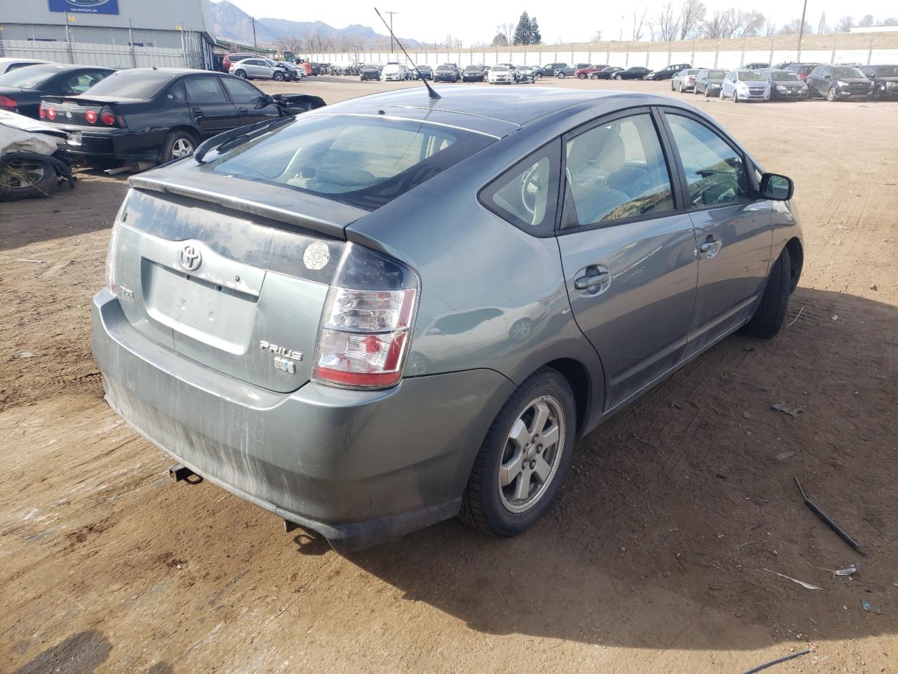 Photo 4 from auction – 2004 TOYOTA PRIUS with VIN JTDKB20U240049336