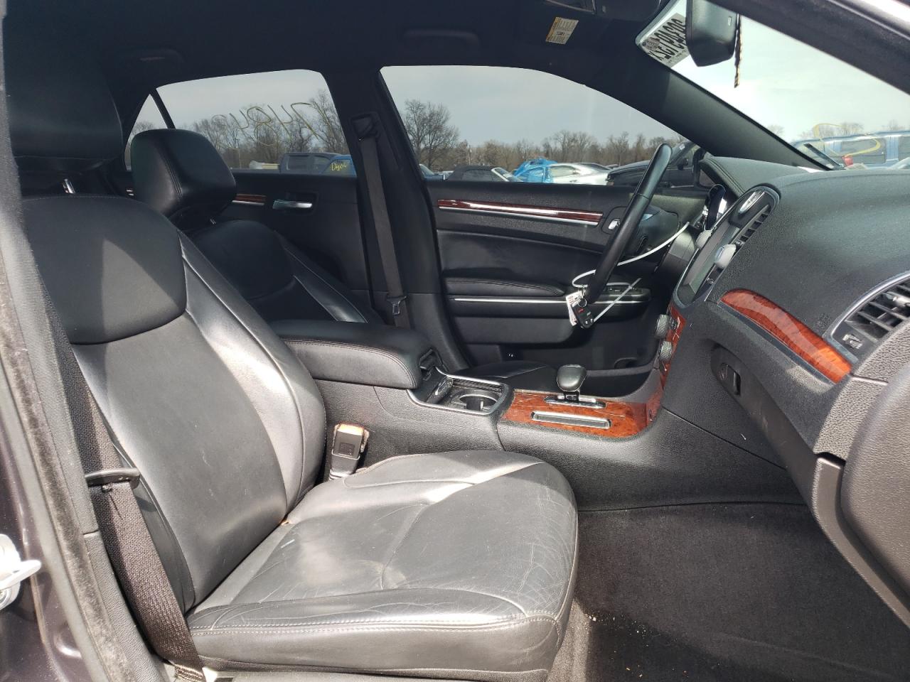 Photo 5 from auction – 2013 CHRYSLER 300 with VIN 2C3CCAAG3DH685123