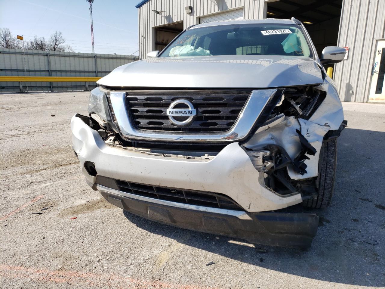Photo 9 from auction – 2019 NISSAN PATHFINDER with VIN 5N1DR2MN2KC612321