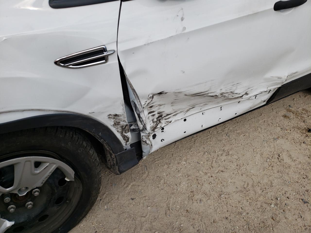 Photo 9 from auction – 2013 FORD ESCAPE S with VIN 1FMCU0F73DUC85342