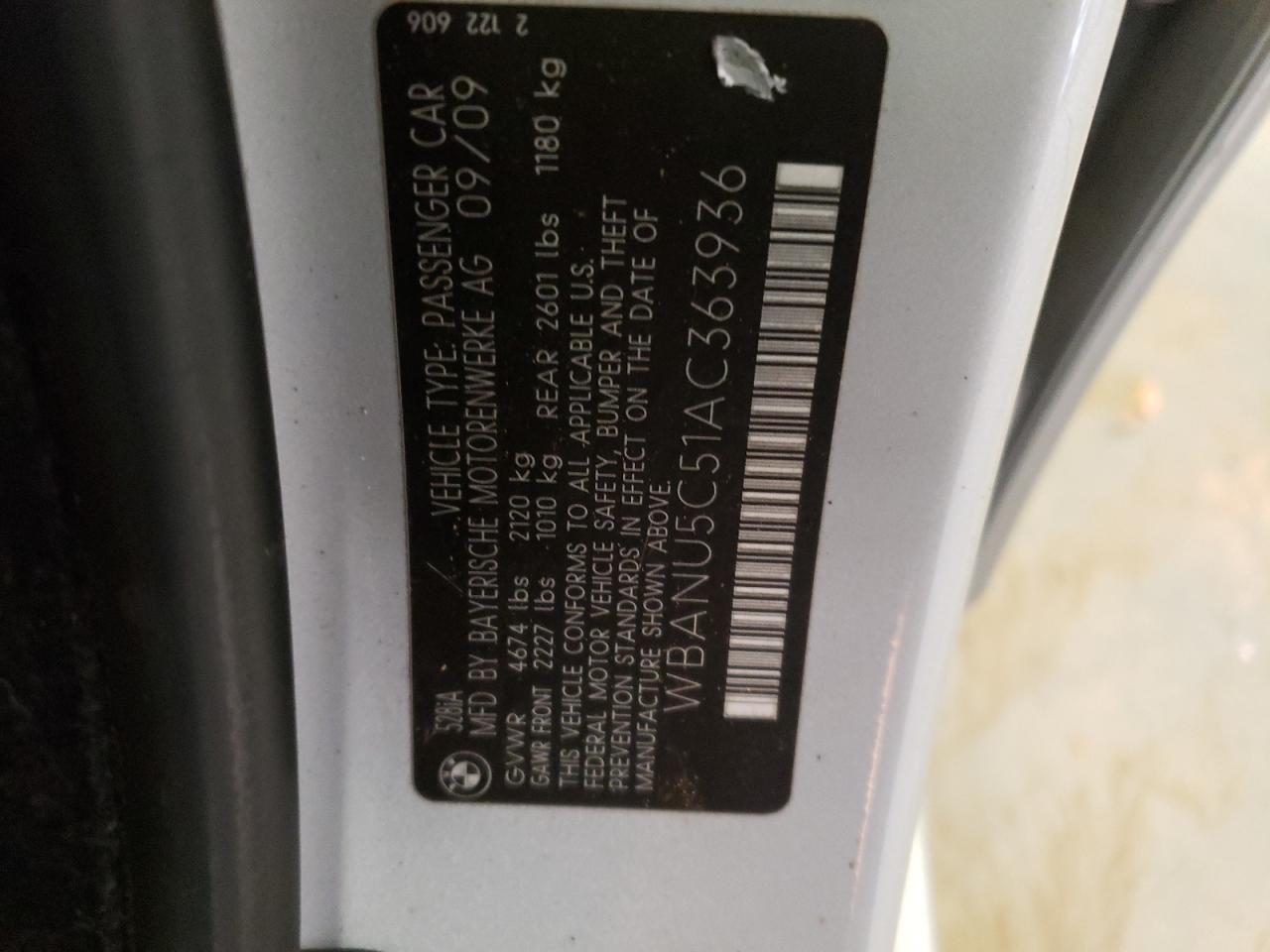 Photo 10 from auction – 2010 BMW 528 I with VIN WBANU5C51AC363936