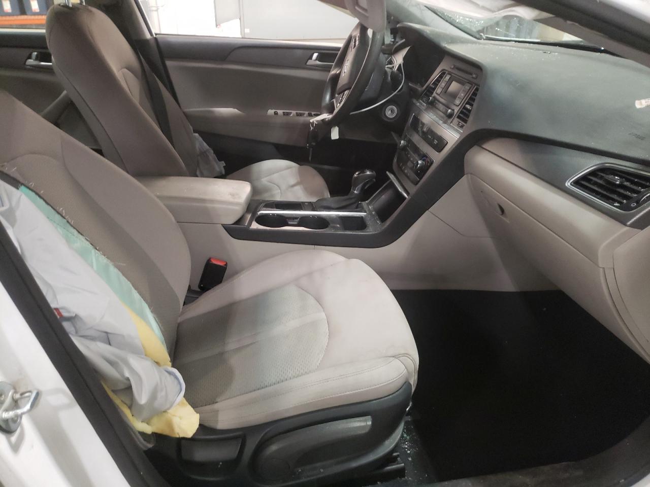 Photo 5 from auction – 2015 HYUNDAI SONATA SE with VIN 5NPE24AF3FH010026
