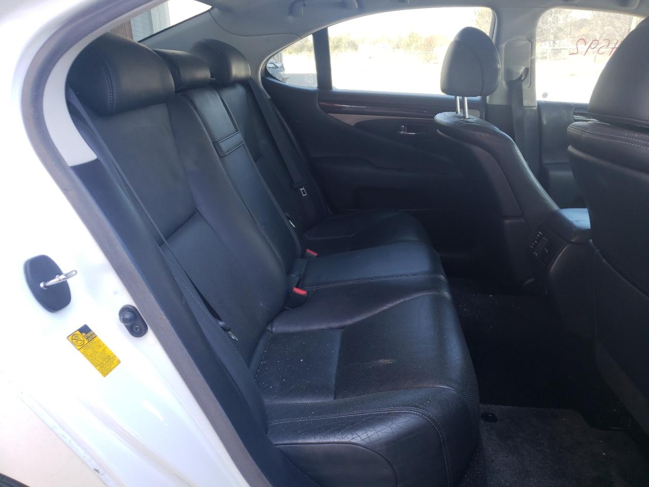 Photo 6 from auction – 2013 LEXUS LS 460 with VIN JTHBL5EF9D5124611