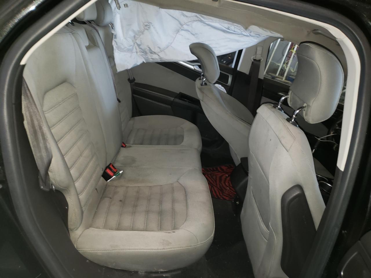 Photo 6 from auction – 2013 FORD FUSION S with VIN 3FA6P0G7XDR139900