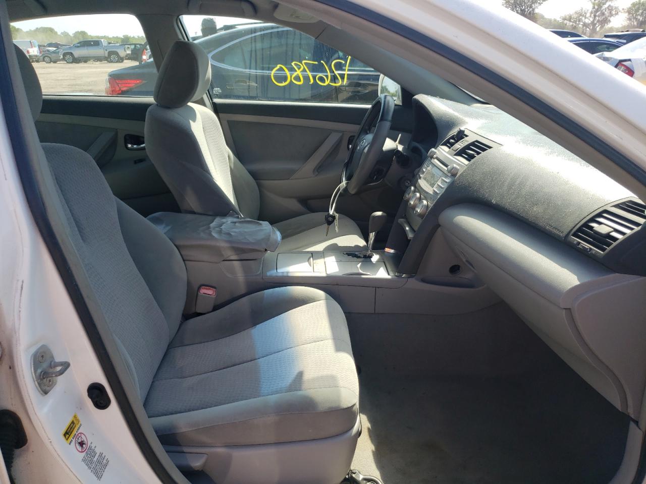 Photo 5 from auction – 2010 TOYOTA CAMRY BASE with VIN 4T1BF3EK4AU516984