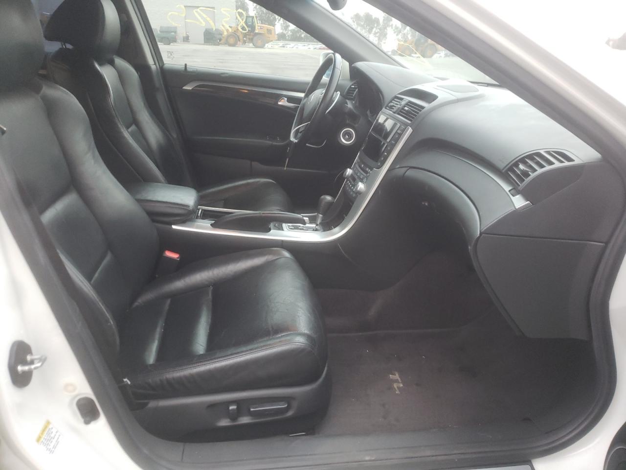Photo 5 from auction – 2007 ACURA TL with VIN 19UUA66227A038717