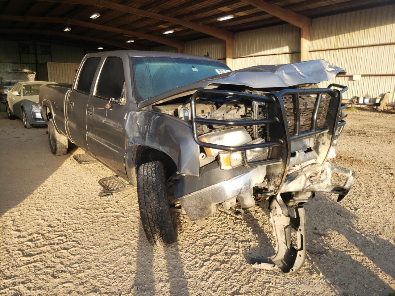 CHEVROLET SILVERADO 2006 with VIN 1GCHC23U46F244776 - Photo from auction