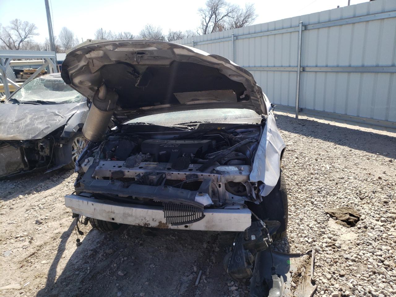 Photo 9 from auction – 2005 BUICK LACROSSE C with VIN 2G4WD532751222390