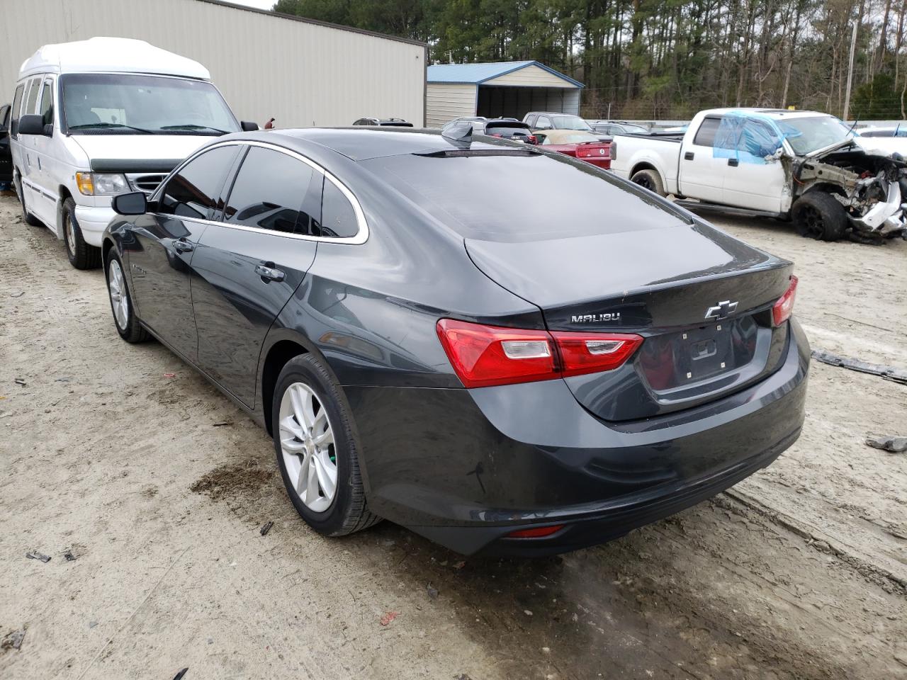 Photo 3 from auction – 2017 CHEVROLET MALIBU LT with VIN 1G1ZE5ST2HF182217
