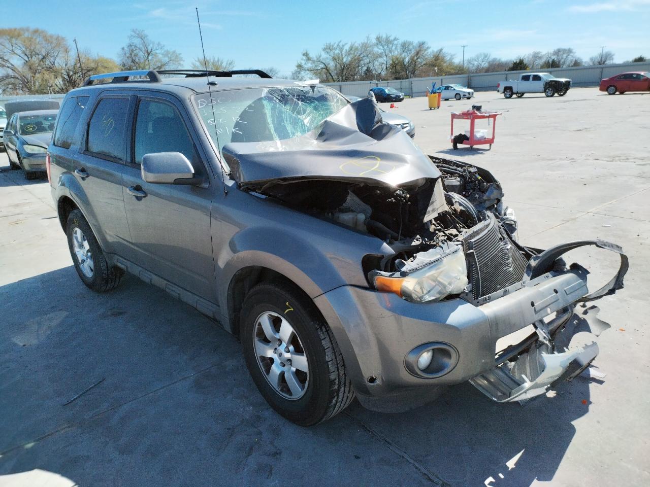 FORD ESCAPE LIM 2012 مع رقم تعريف المركبة 1FMCU0EG6CKA15842 - صورة من المزاد