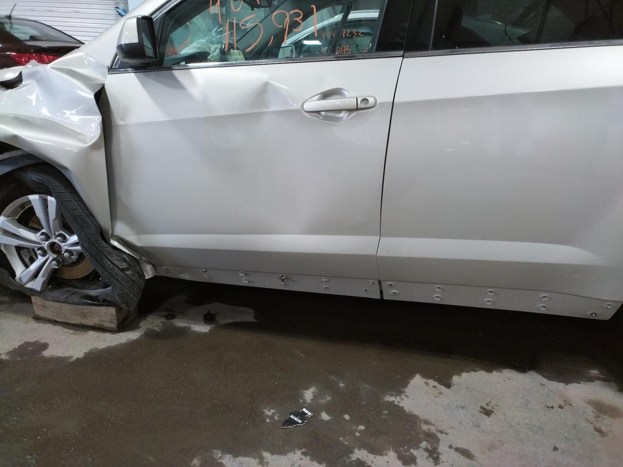 Photo 9 from auction – 2015 CHEVROLET EQUINOX LT with VIN 2GNALBEK5F6385550
