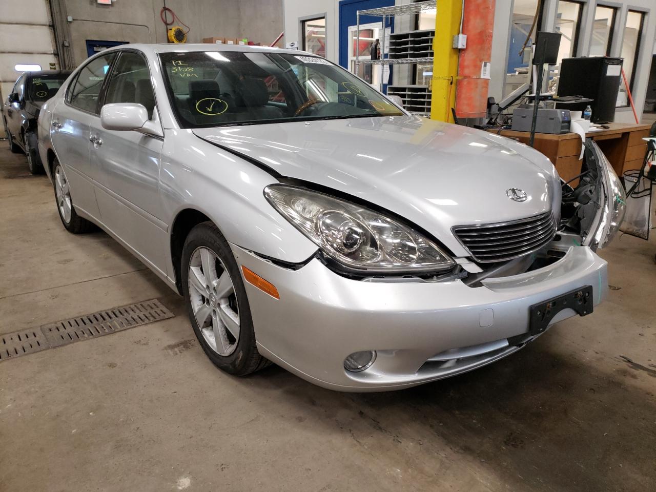 LEXUS ES 330 2005 with VIN JTHBA30G555082868 - Photo from auction