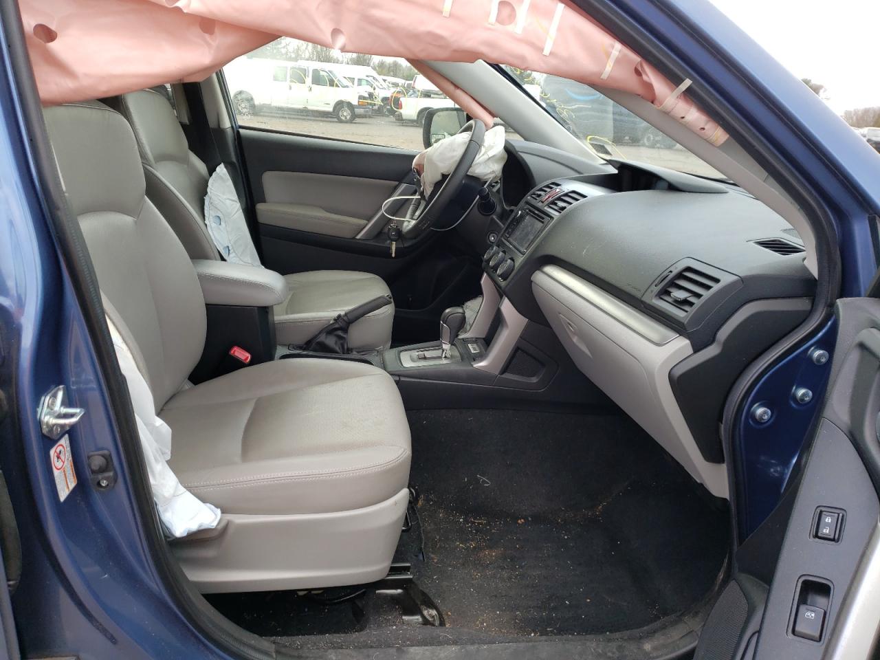 Photo 5 from auction – 2015 SUBARU FORESTER 2 with VIN JF2SJAKC1FH802295
