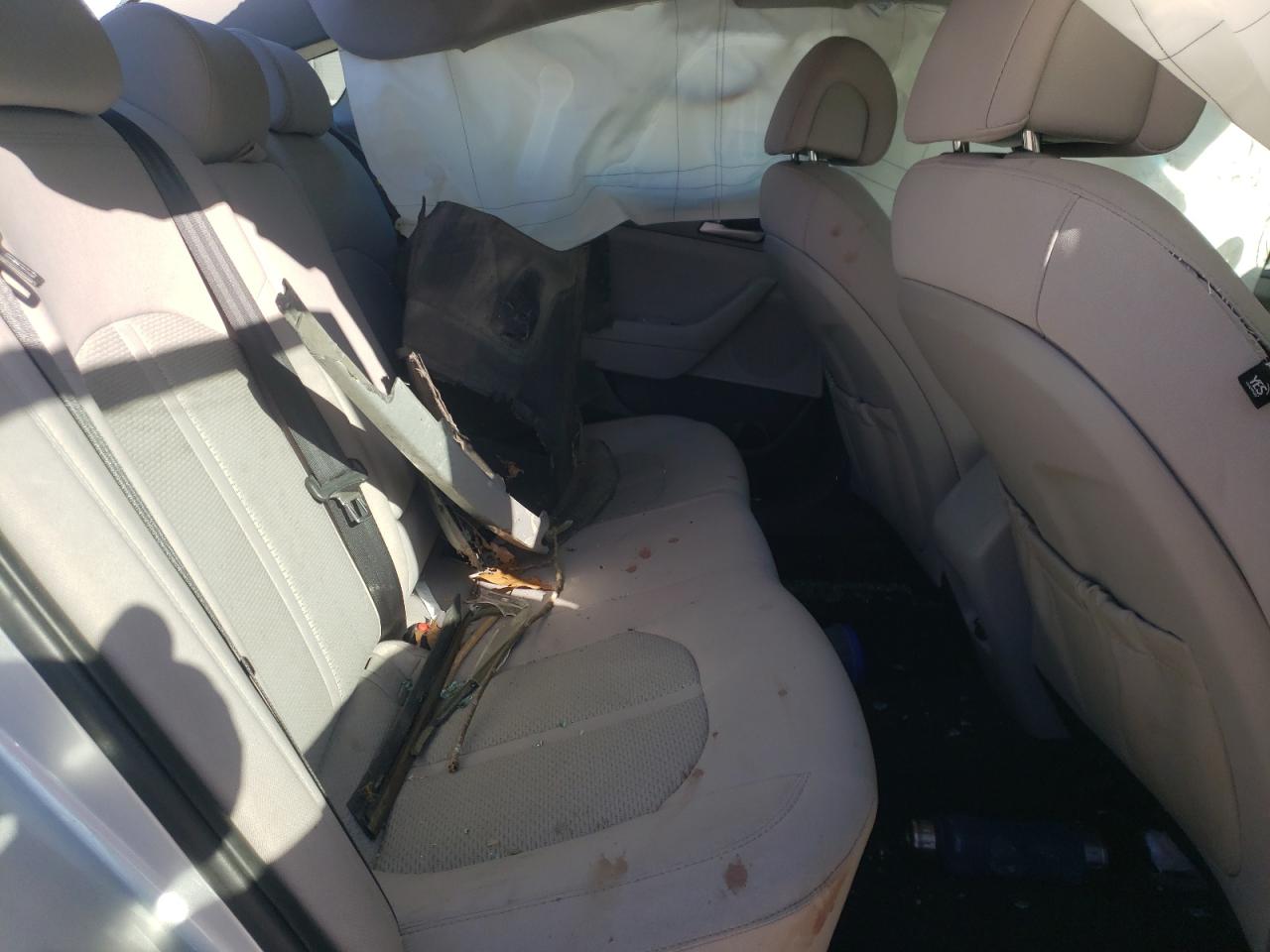 Photo 6 from auction – 2017 HYUNDAI SONATA SE with VIN 5NPE24AF0HH533796