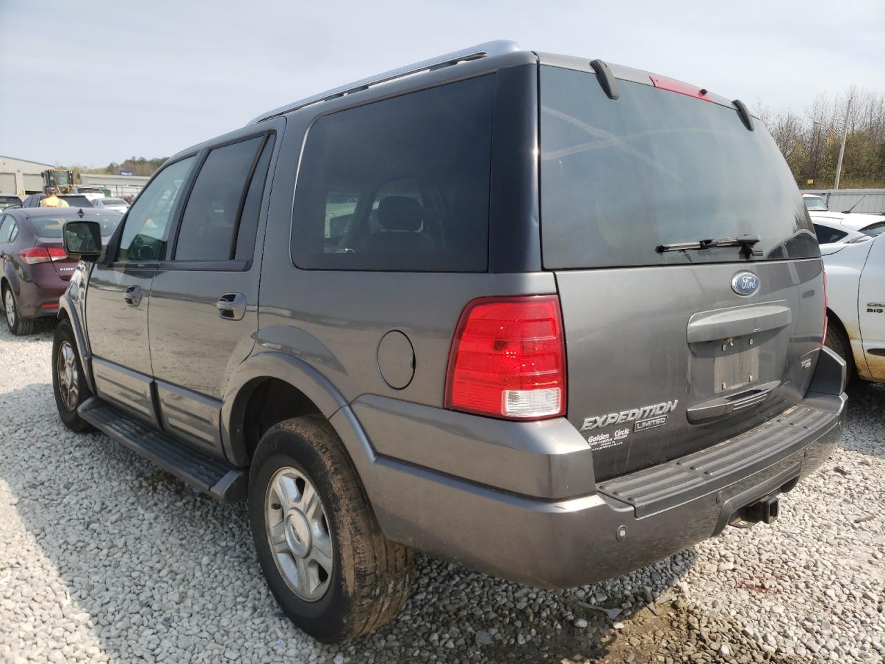 Photo 3 from auction – 2005 FORD EXPEDITION with VIN 1FMFU19505LA48635