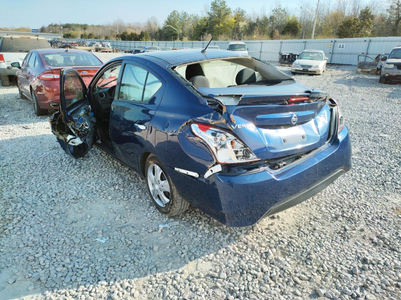 Photo 3 from auction – 2019 NISSAN VERSA S with VIN 3N1CN7AP3KL866934