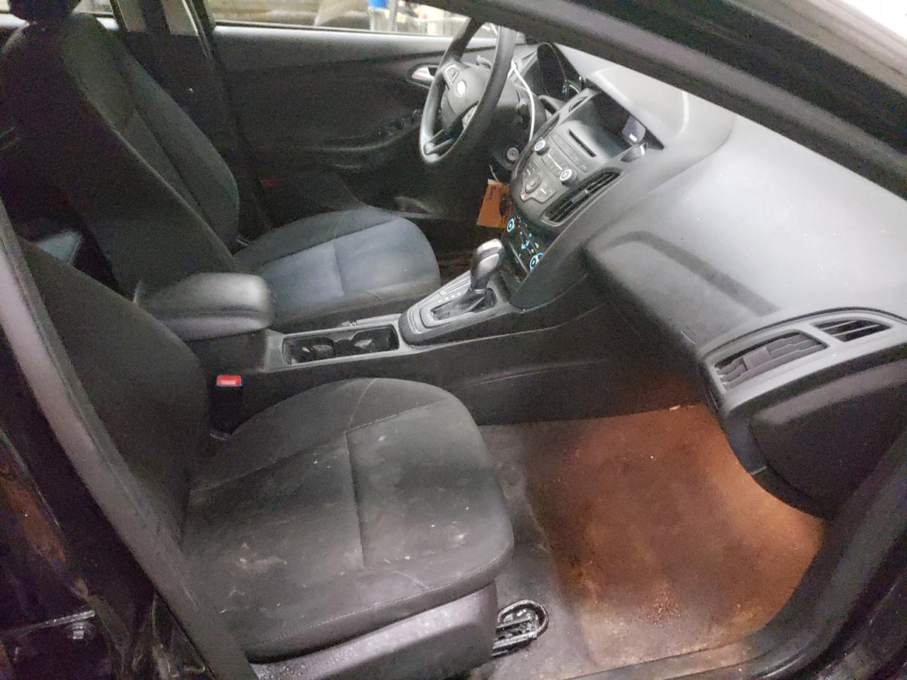 Photo 5 from auction – 2015 FORD FOCUS SE with VIN 1FADP3F22FL370578