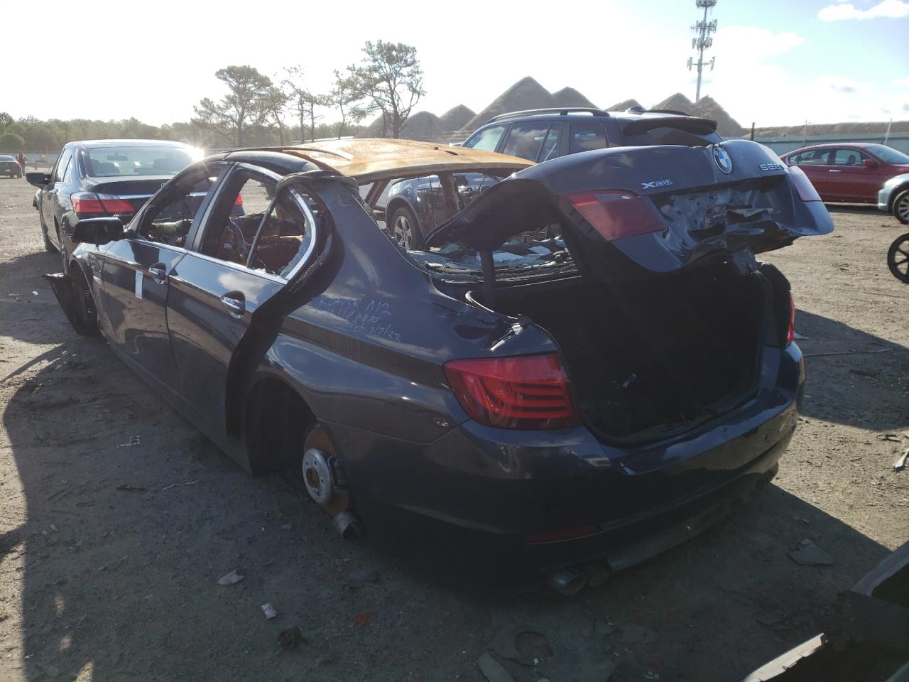 Photo 3 from auction – 2013 BMW 528 XI with VIN WBAXH5C53DD112525