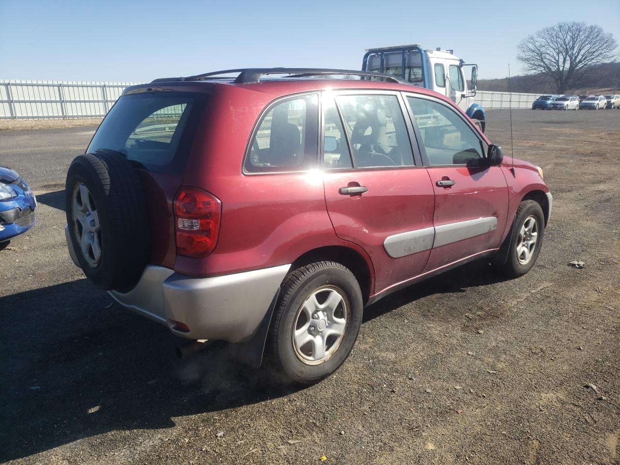 Photo 4 from auction – 2005 TOYOTA RAV4 with VIN JTEGD20V150093950