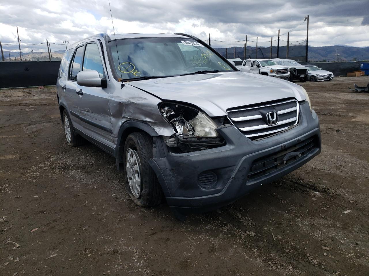 HONDA CR-V EX 2005 with VIN JHLRD78835C010383 - Photo from auction