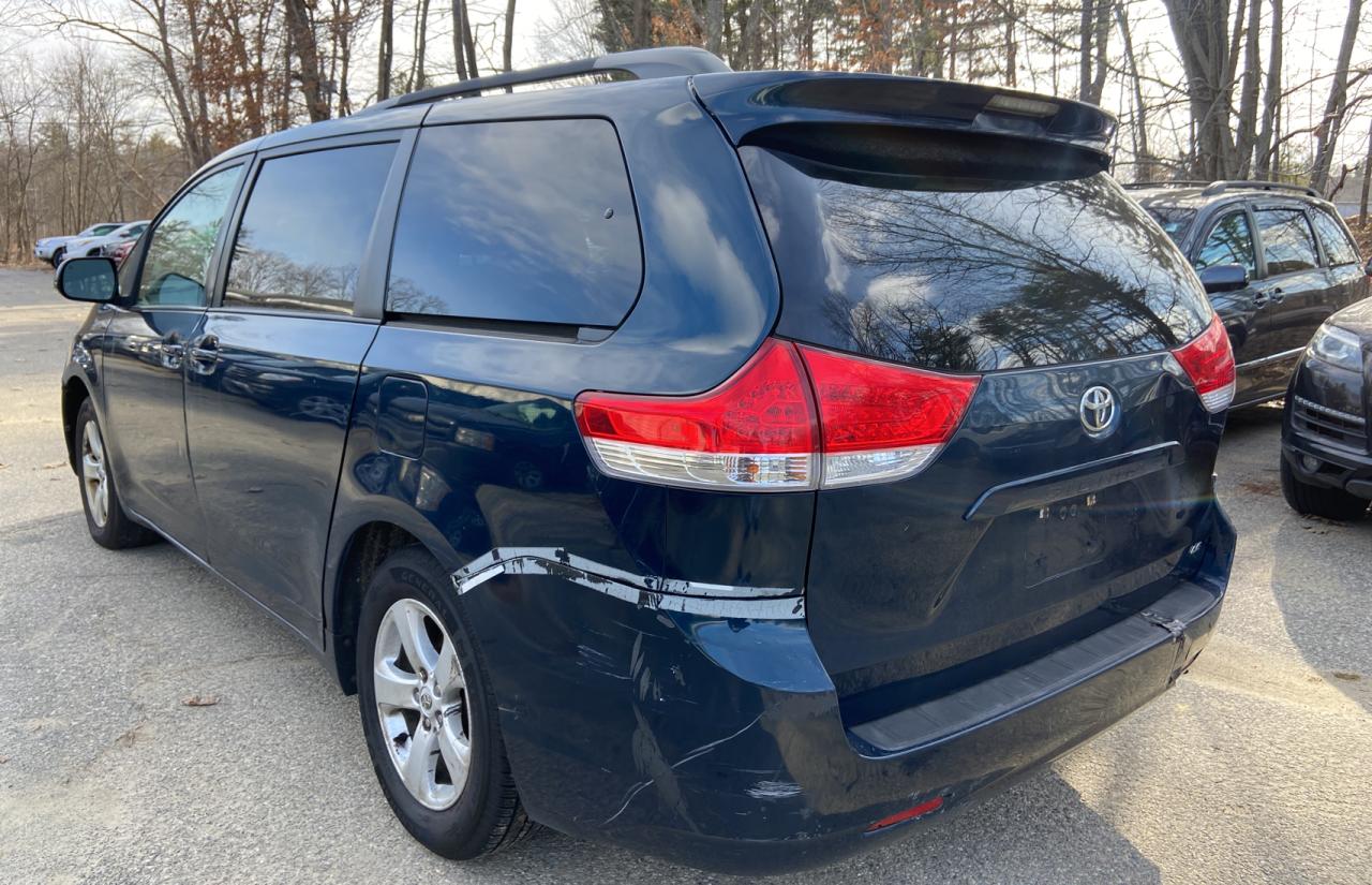Photo 3 from auction – 2011 TOYOTA SIENNA LE with VIN 5TDKK3DC2BS142102